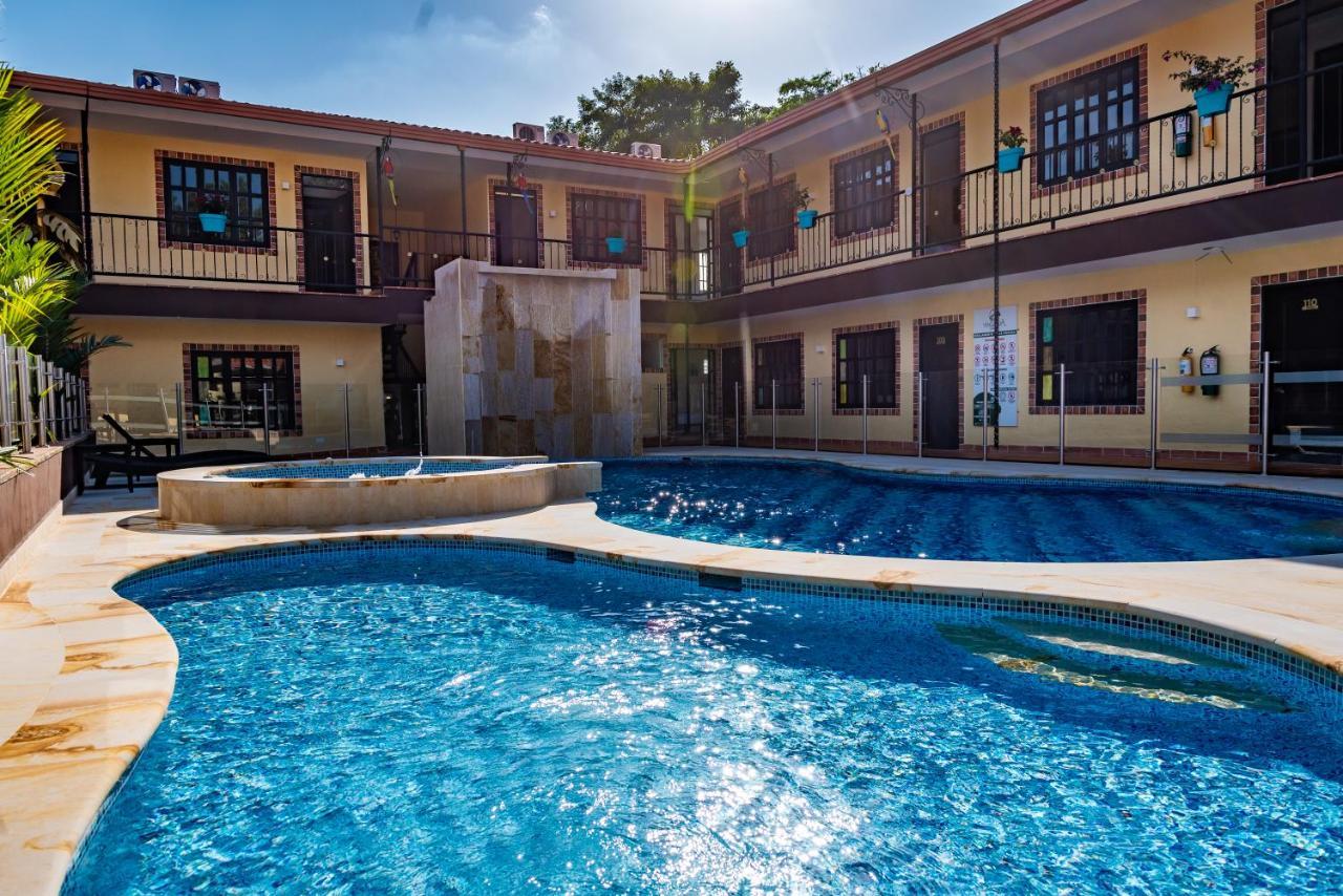 Hotel Vanguardia Natural El Cairo  Dış mekan fotoğraf
